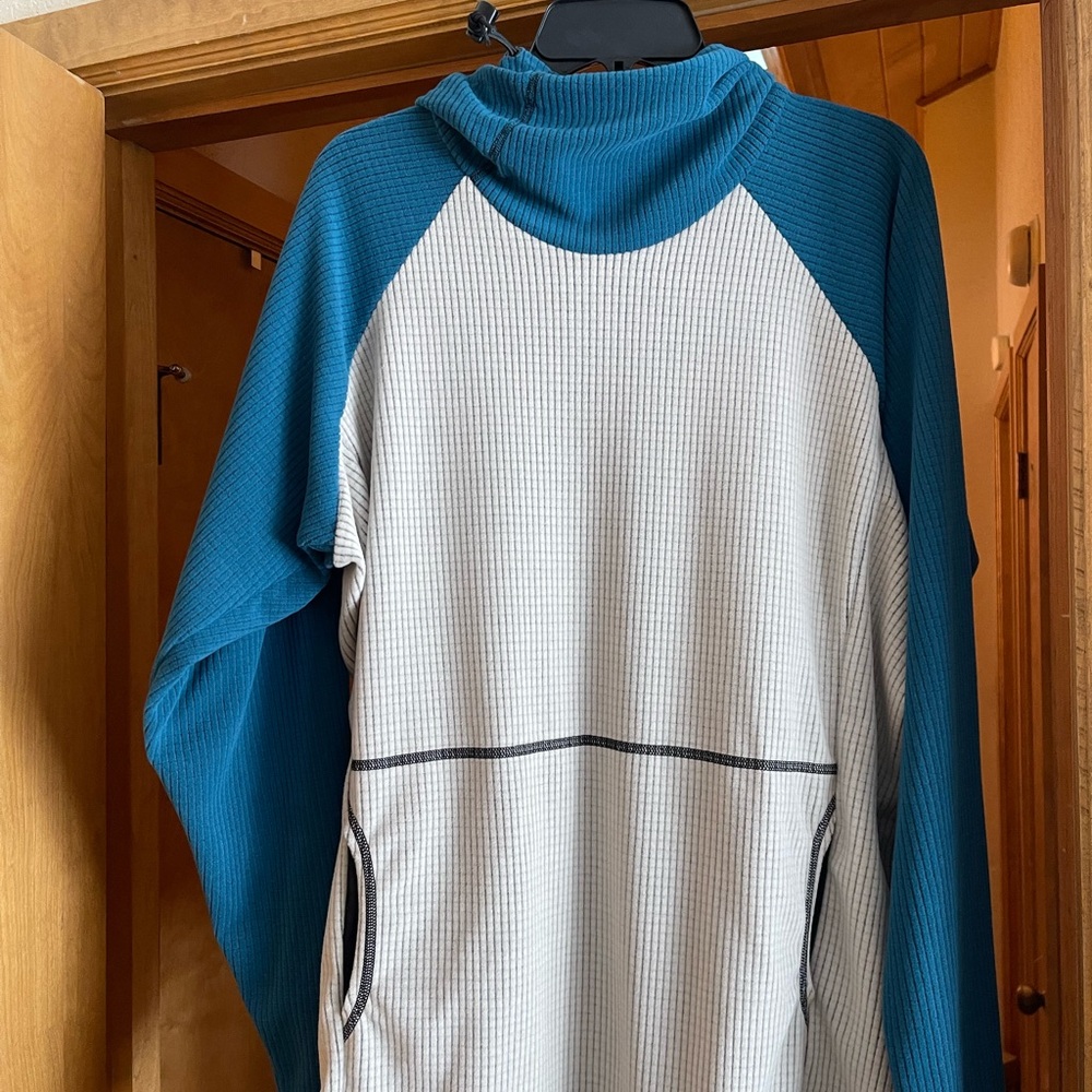 Melanzana - mens L - Blue and Gray Hoodie - brand new